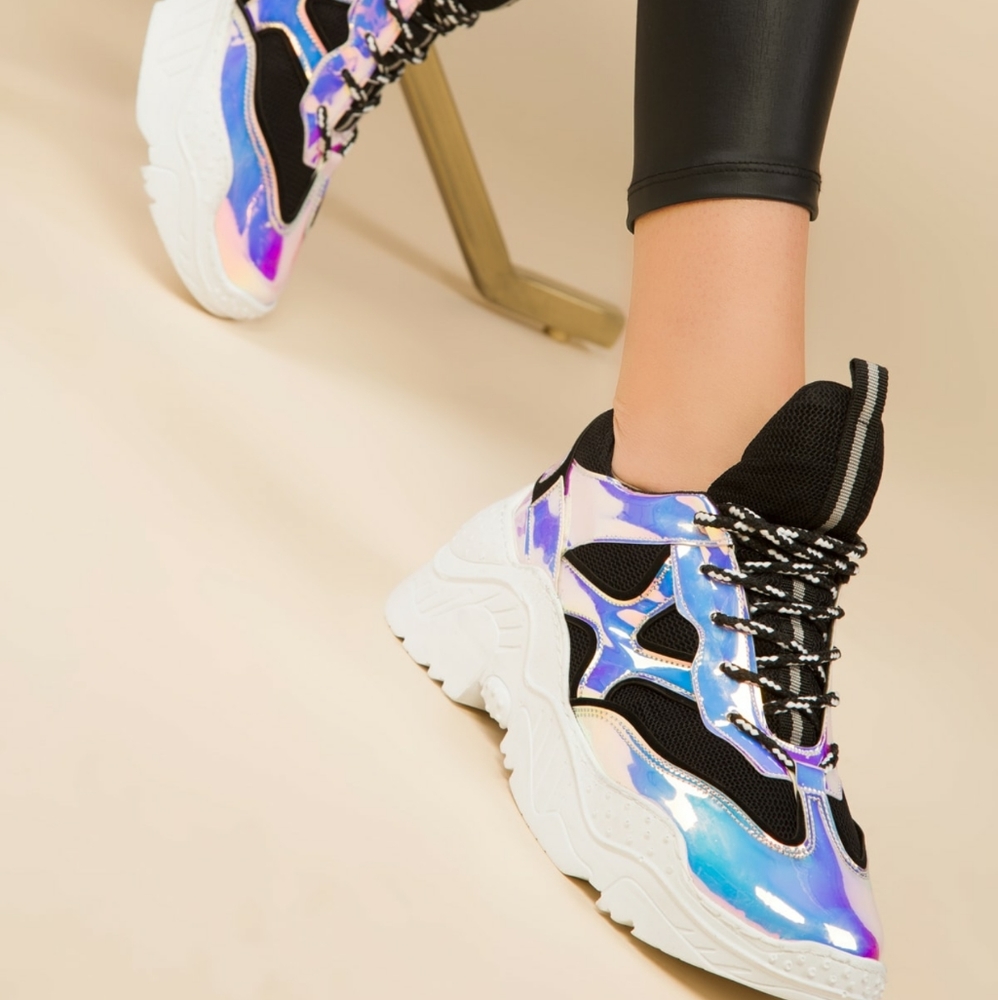 NWT Purple neon women sneaker